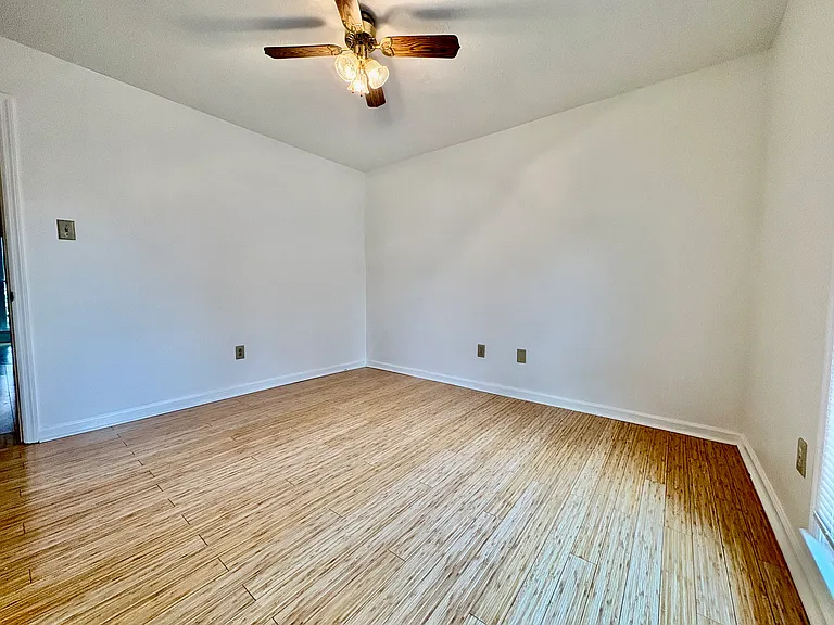 2202 Storey Ct — Photo 24