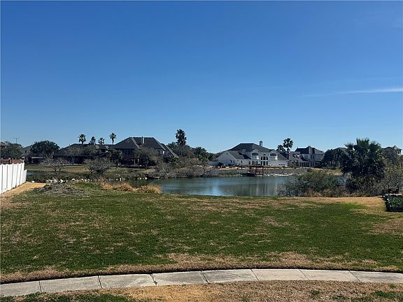 3rd image of 7650 Kings Lake Cir