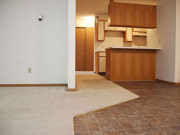 5th image of 3407 22nd St S APT 307