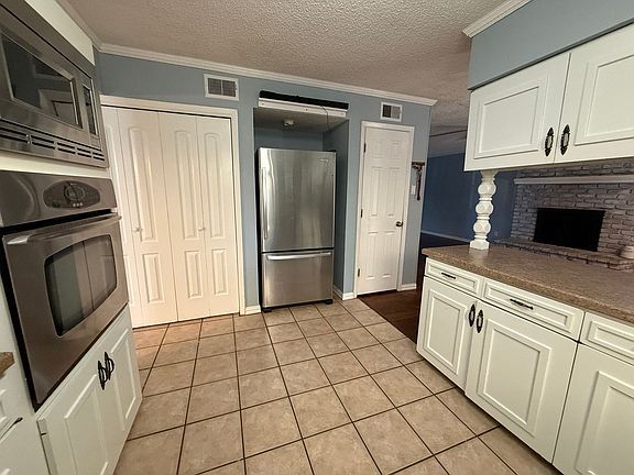 5th image of 1701 Courtland Cir