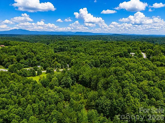 4th image of Vista Dr