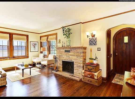 2nd image of 7121 N Ozanam Ave