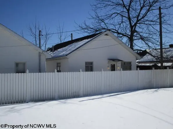 611 W Main St #B, Elkins, WV 26241