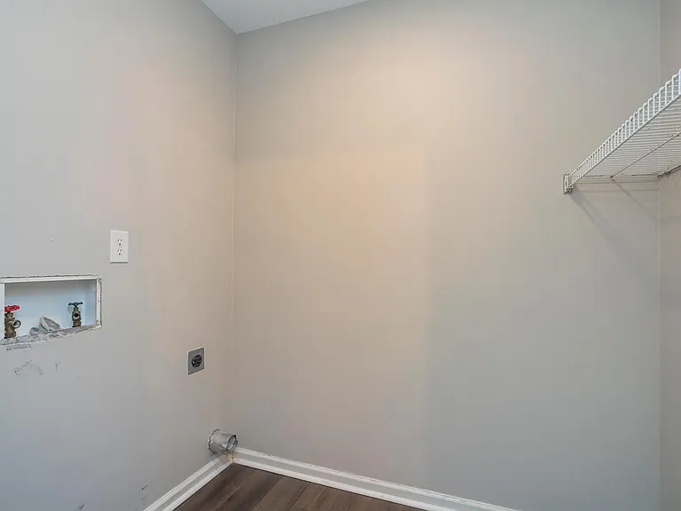 Laundry room off kitchen