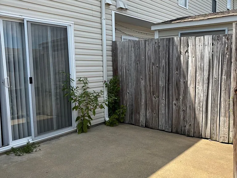 2330 Vineyard Dr #N4 — Photo 22