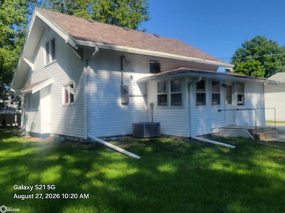 4th image of 304 S Lincoln St