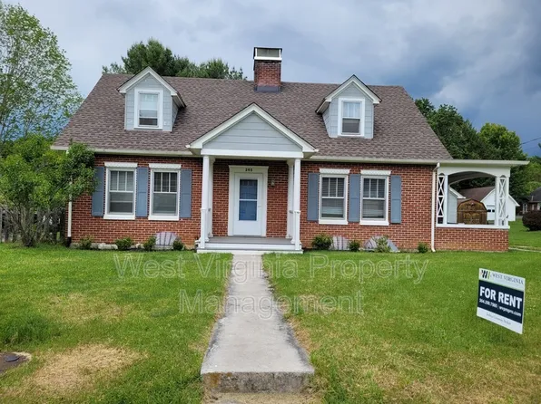265 Court St, Lewisburg, WV 24901