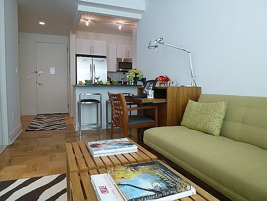 4th image of 1510 Lexington Ave APT 9A