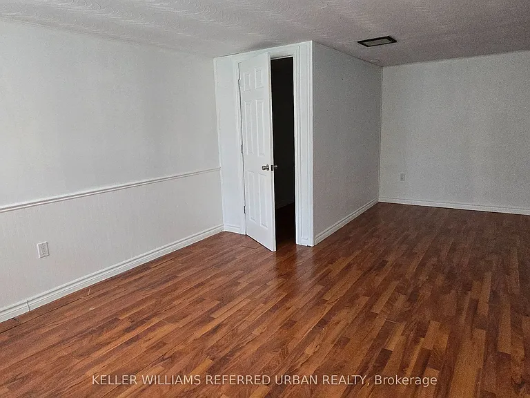 166 Kennard Ave — Photo 17