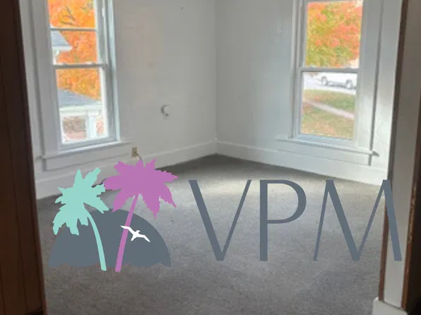 425 Lake Ave APT 4, Plymouth, IN 46563