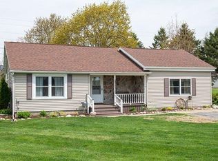 12894 Territorial Rd, Stockbridge, MI 49285