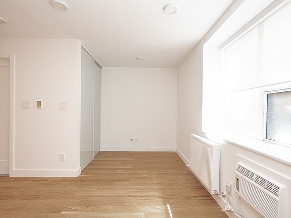 5th image of 263 Russell Hill Rd #50013A-107