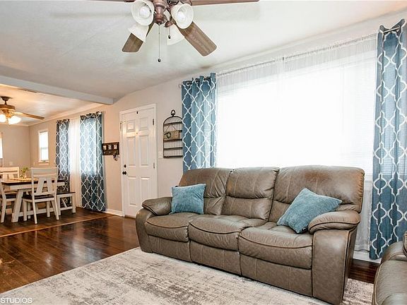 5th image of 1813 5TH STREET W