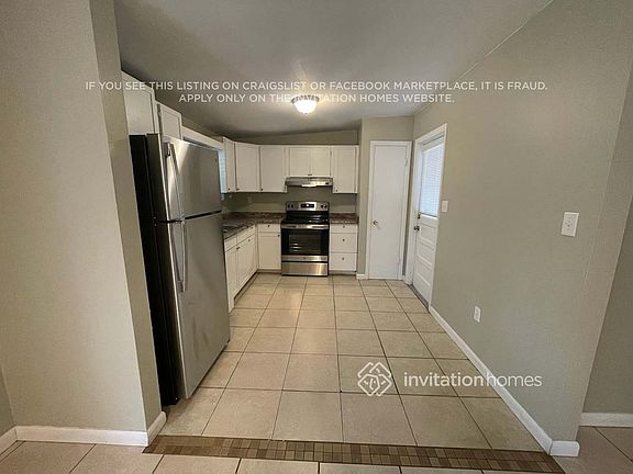 4th image of 2928 Pinedale Ave
