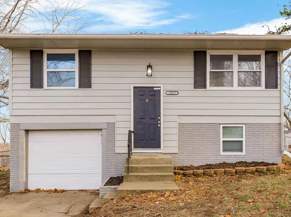 18625 E Arrowhead Ln, Independence, MO 64056