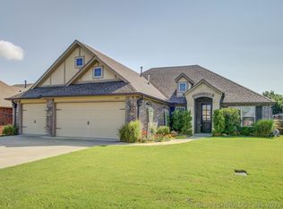 8517 N 77th East Ave, Owasso, OK 74055
