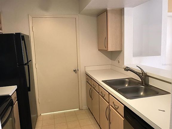 4th image of 7210 Westpointe Blvd APT 1328