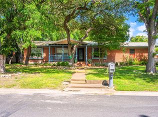 1010 Nancy Beth Dr, Kerrville, TX 78028