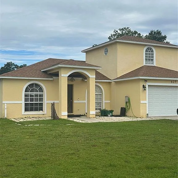 627 Camel Ln — Photo 2