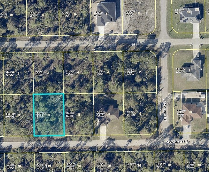 1st image of 923 Alcalde St E