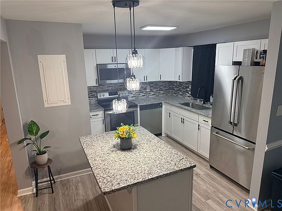 4th image of 4010 Kippax Dr