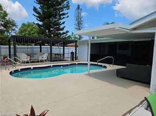 2000 45th Ter SW, Naples, FL 34116