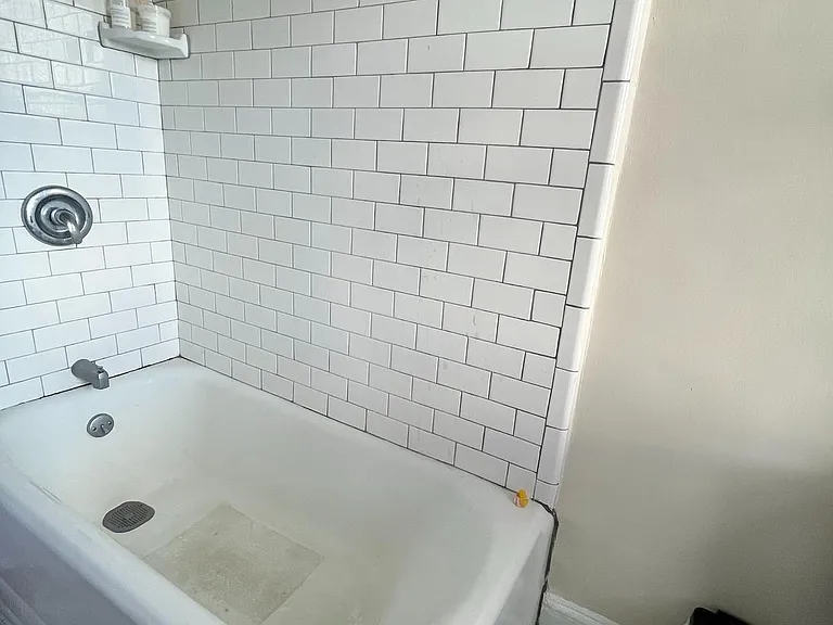 2938 W Oxford St #2R — Photo 18