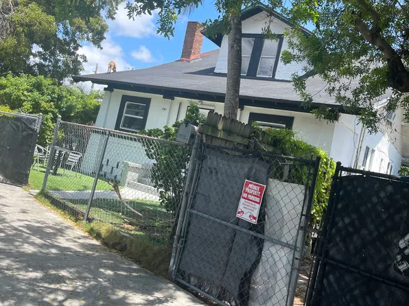 261 NW 34th St #1, Miami, FL 33127