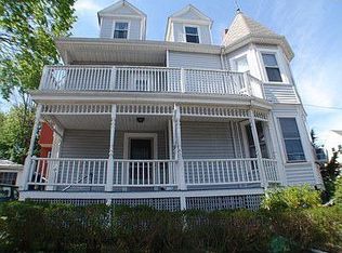 31 Weld Hill St, Jamaica Plain, MA 02130
