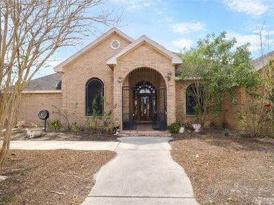 207 N Alvarado St, Alton, TX, 78573