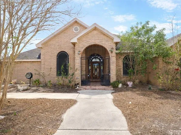 207 N Alvarado St, Alton, TX 78573