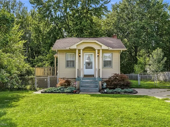 2350 Columbia Rd, Westlake, OH 44145