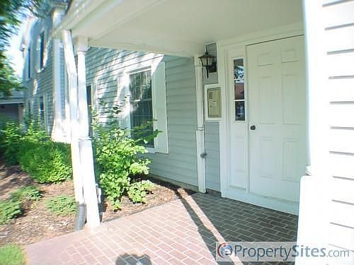 3rd image of 39 Plymouth Ct APT 101C
