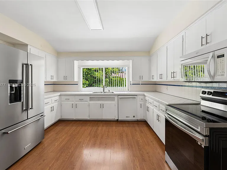 2514 E Granada Blvd — Photo 18