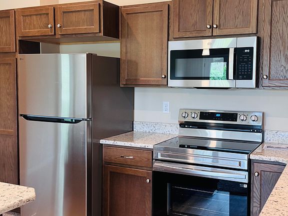 5th image of 448 Glenhaven Way #454