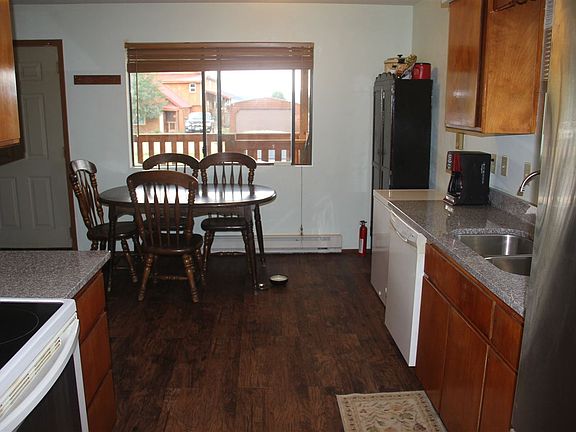 5th image of 458 Neal Ave