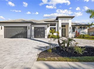 5513 Merlyn Lane Cpe, Coral, FL 33914