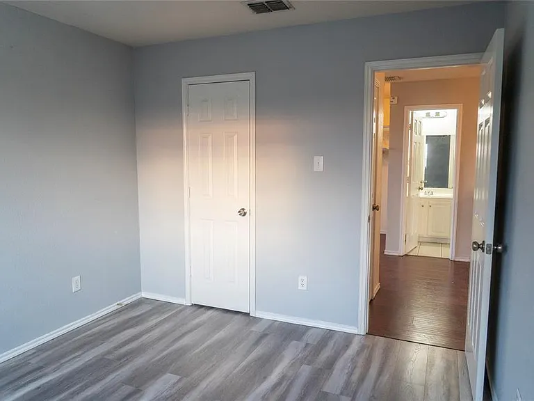 10120 Sourwood Dr #10120 — Photo 5