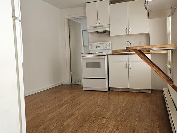 2nd image of 1511 N Lawrence St