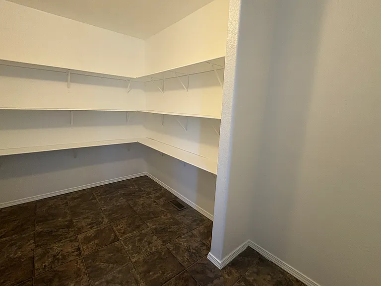 10685 Spur St — Photo 19