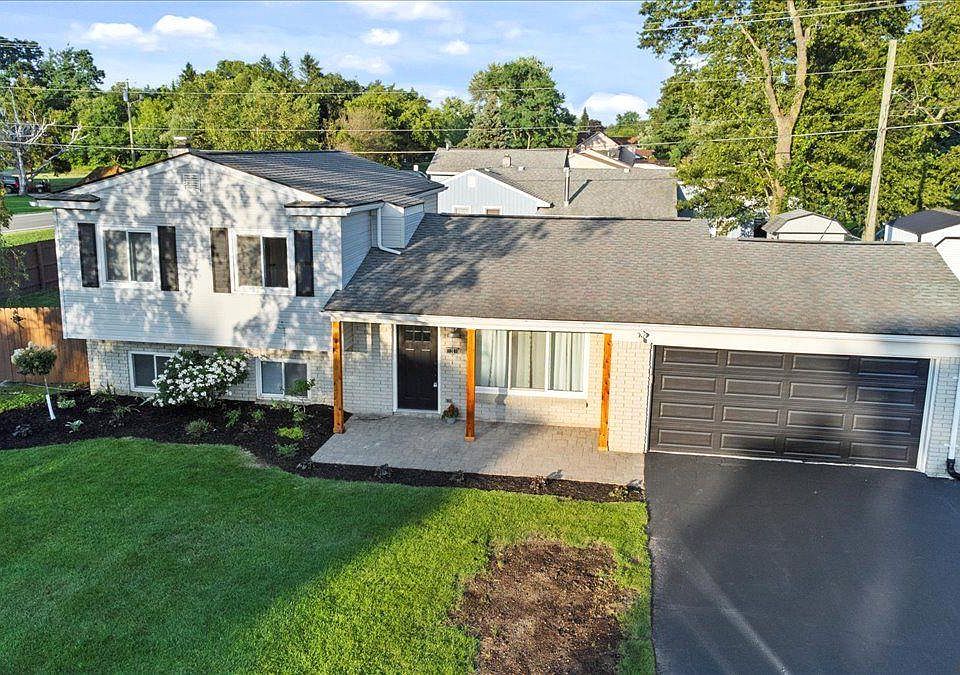 1st image of 3 Baycrest St