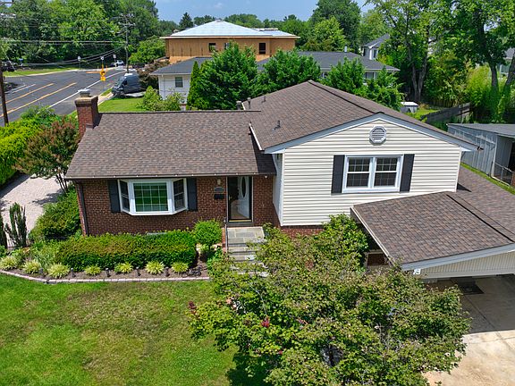 3rd image of 6824 Felix St