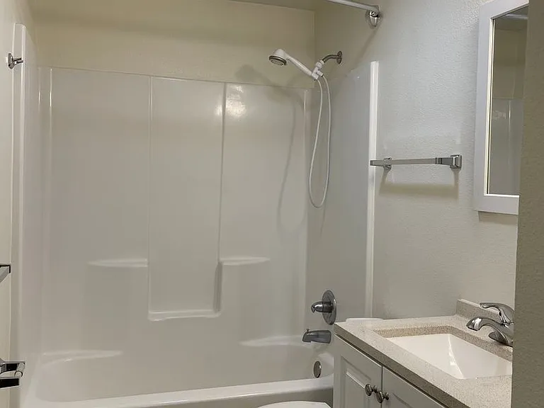 DW1712 - Woodland Heights — Photo 16