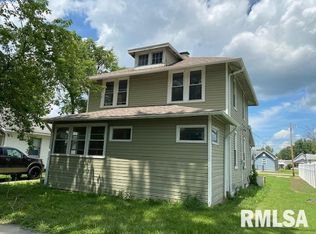 135 E Marvin St, Centralia, IL 62801