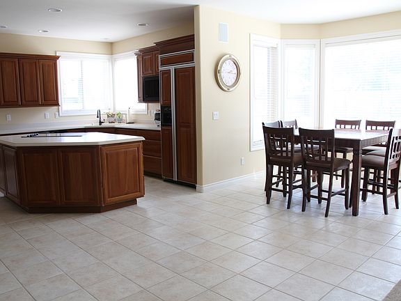 4th image of 219 Windwood Ln