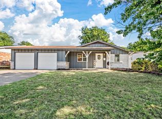 213 E Eller Ave, Crowley, TX 76036