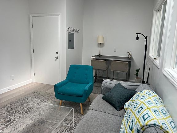 5th image of 1589 Sacramento St APT 7