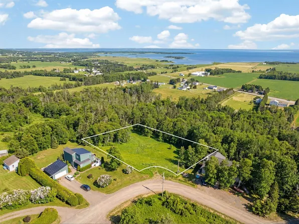 LOT Edgehill Ter, Stratford, PE C1B 2V4