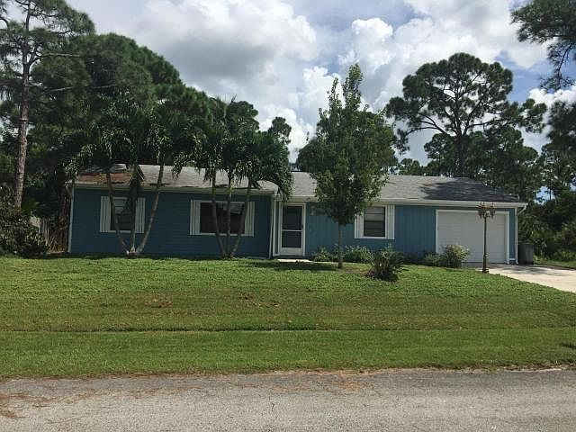 1st image of 1365 SE Laconia Ln