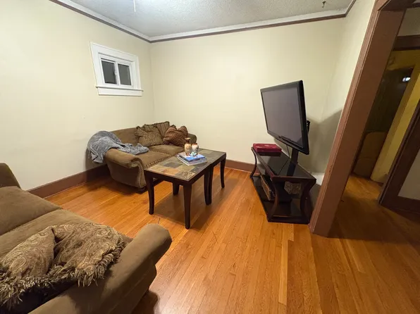 14443 Wellesley St, Dearborn, MI 48126